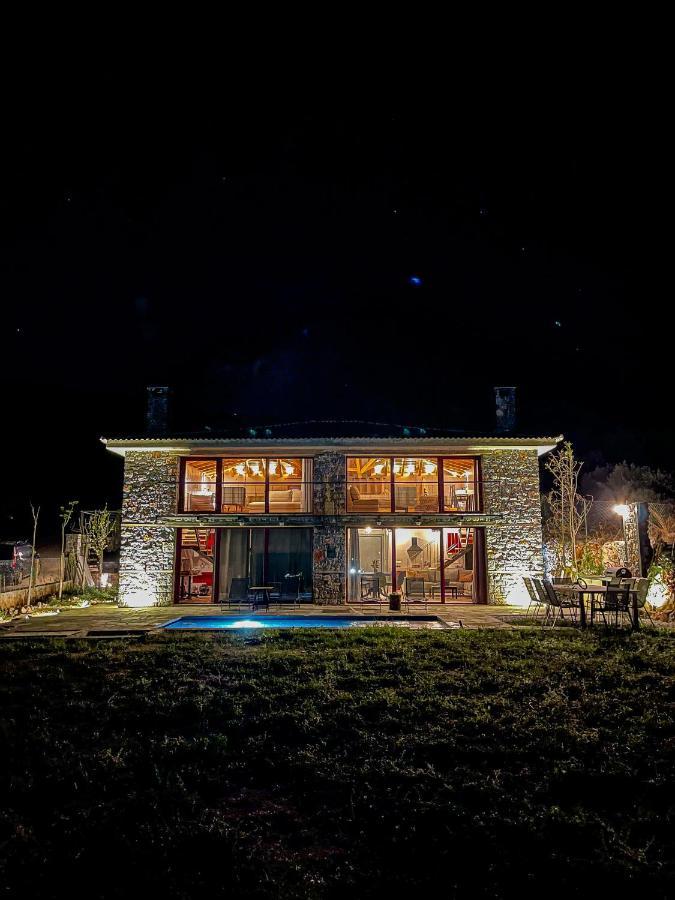 Modern Stone Villas With Swimming Pool Aliveri Exterior photo