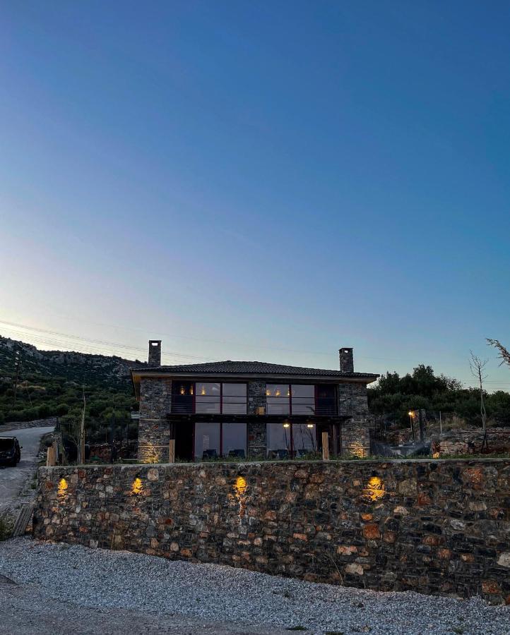 Modern Stone Villas With Swimming Pool Aliveri Exterior photo