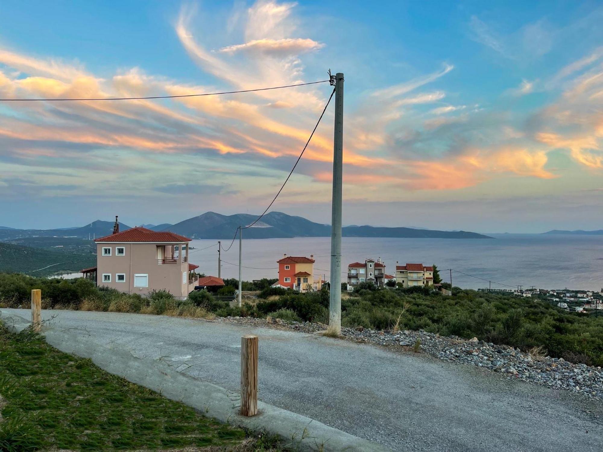 Modern Stone Villas With Swimming Pool Aliveri Exterior photo